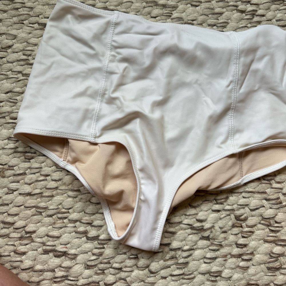 Kortni Jeane swim bottoms size medium